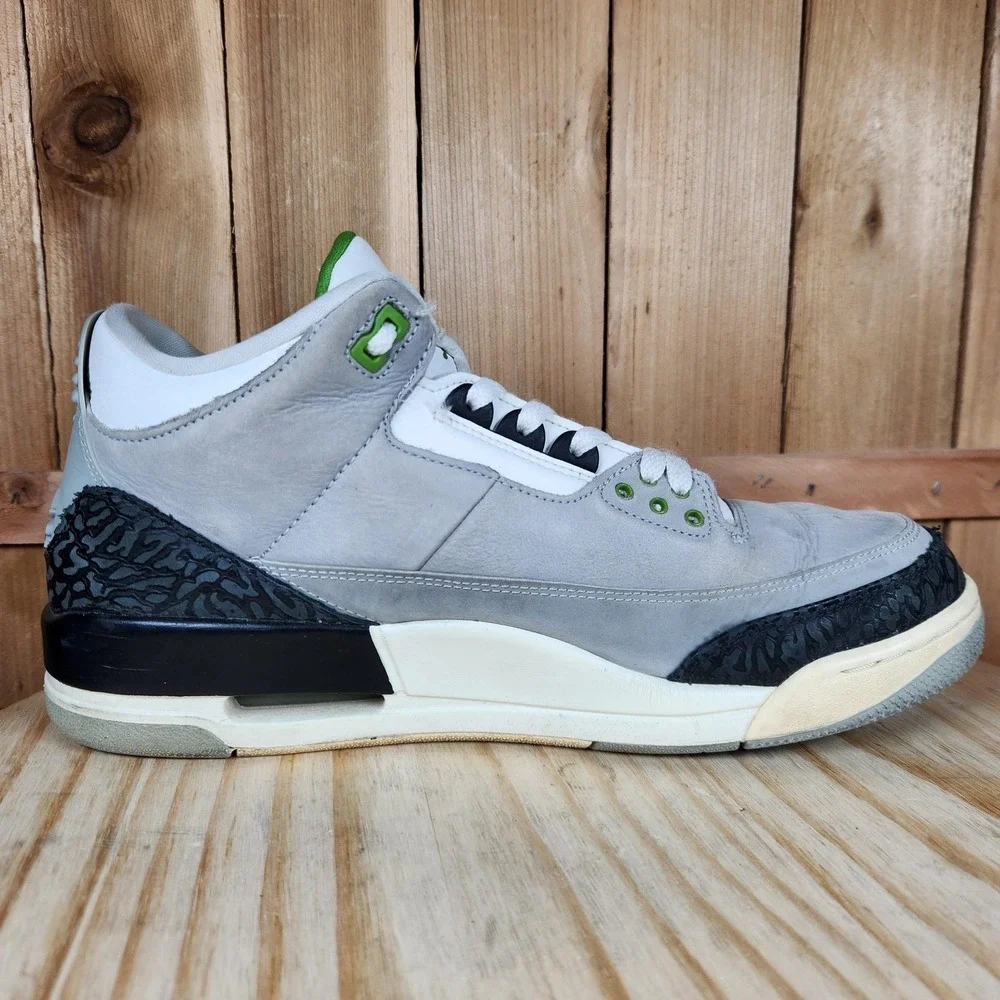 Nike‎ Air Jordan 3 Retro Chlorophyll Shoes Mens 11 Gray Sneakers 136064-006